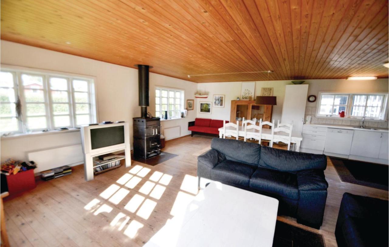 Nice Home In Knebel With Kitchen Zewnętrze zdjęcie